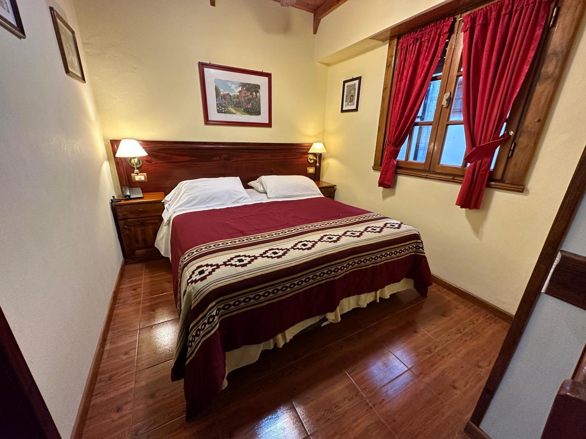Hosteria Sirenuse Mar del Plata Esterno foto